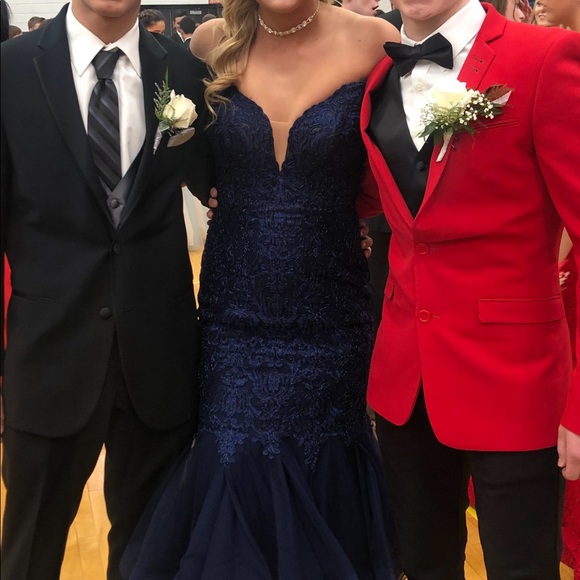 senior year prom - Picture 3 of 5